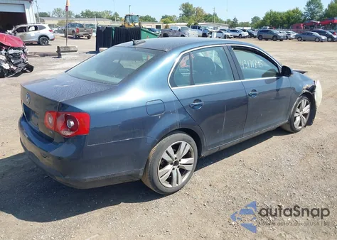 2006 Volkswagen Jetta 2.5 из США, поврежденный, VIN 3VWSF71K96M804610